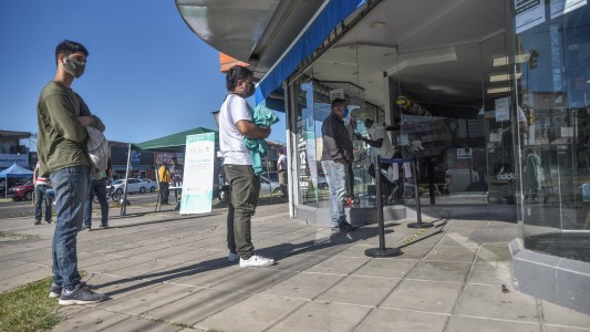 Se extiende una hora más la apertura de los comercios los días sábados