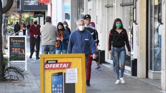 De la mano del sol, los rafaelinos salieron a la calle para las caminatas recreativas