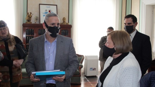 Ministro Sain: "No quiero policías oficinistas, quiero policías en la calle"