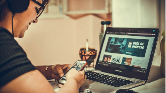 300 estudiantes de la UNL recibirán becas de acceso a internet