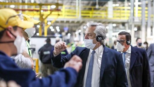 Se detectó un caso de coronavirus en Toyota un día después de la visita de Alberto Fernández a la planta