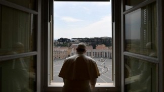 Francisco pidió "terminar con la pandemia de la pobreza"