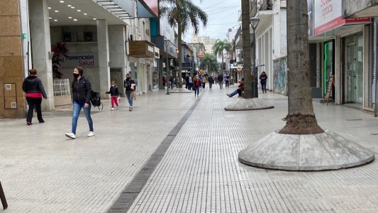 Desde este lunes los comercios de Santa Fe abrirán por la mañana