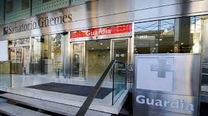 Contagios masivos entre el personal del Sanatorio Güemes