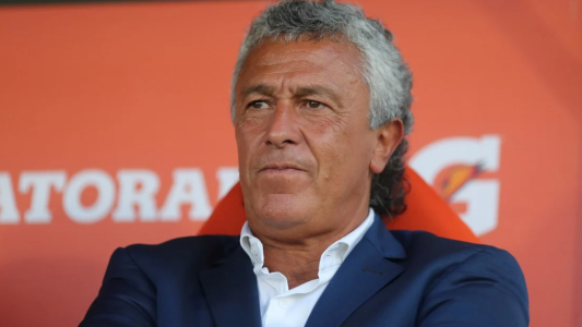 Unión: Ahora los dirigentes piensan en Néstor Gorosito