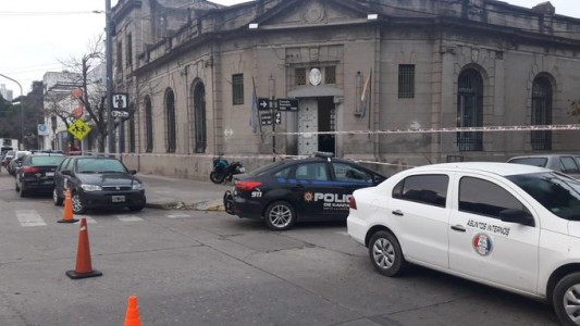 Insólito: Alquilaban la cochera de la comisaría a los vecinos del barrio