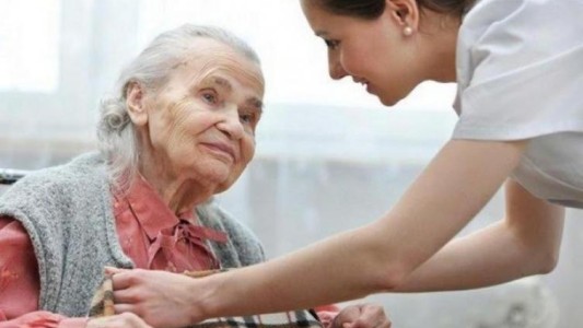 Al menos ocho adultas mayores asesinadas en cuarentena: lanzan Campaña Nacional de Buen trato hacia personas mayores