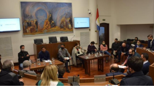 Concejales recibieron a representantes del municipio y de la Asociación Hotelera Gastronómica