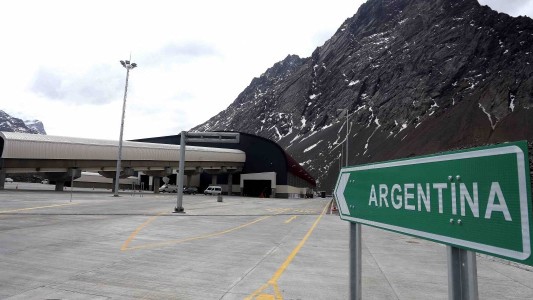 Autorizan el ingreso de chilenos por tres pasos fronterizos