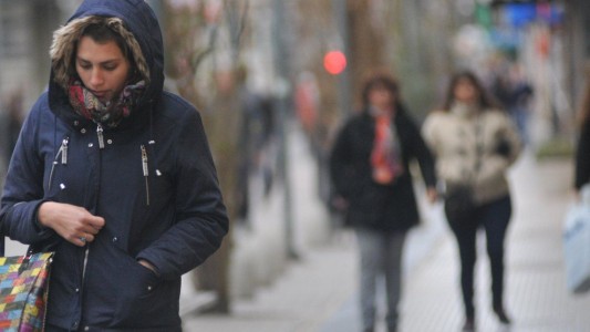 Jueves muy frío y cielo despejado en la ciudad
