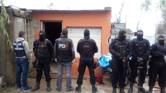 Allanamientos por estafas telefónicas cometidas en Rafaela, Pilar y Sunchales