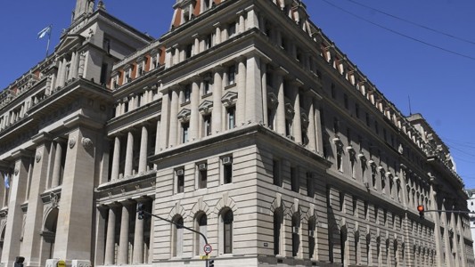 Pago del medio aguinaldo en cuotas: oficializaron la medida para empleados del Poder Judicial