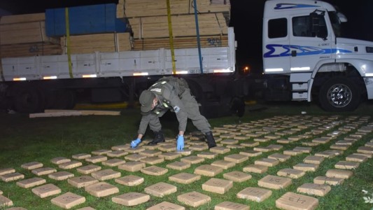Entre Ríos: llevaba casi 234 kilos de marihuana en tanque adicional de combustible del camión