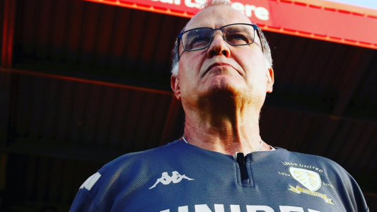 El Leeds de Bielsa ganó y se acerca a la Premier League