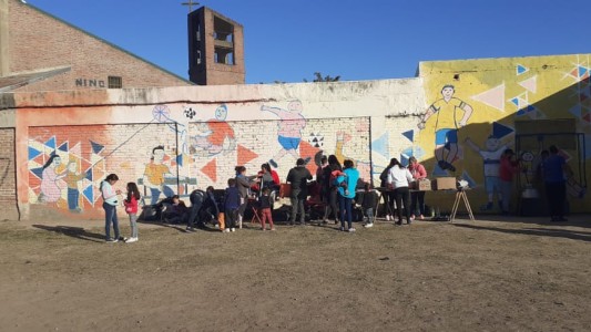 En Barranquistas Oeste, la solidaridad también se hace presente con un plato de comida