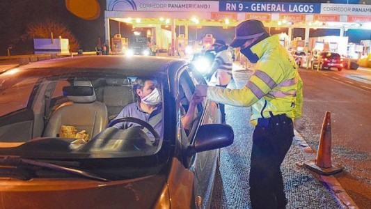 Rechazaron el ingreso de una decena de autos que venían de Buenos Aires