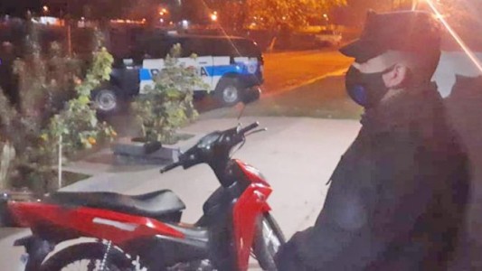 Detienen al cantante “Jhonny” Mendizábal, al descubrir que en su casa se vendía cocaína