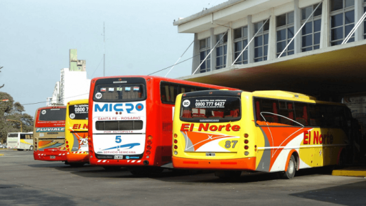 Hoy retoma el servicio el transporte interurbano de pasajeros