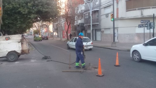 Aguas Santafesinas continúa con el plan de mantenimiento y limpieza de válvulas