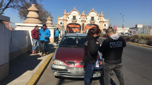 Otro agente de tránsito atacado en un control por la cuarentena