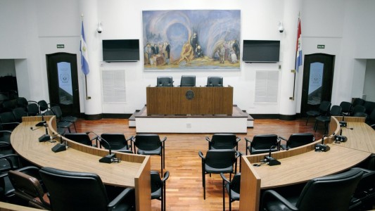 El Concejo Municipal de Santa Fe exige justicia por Eduardo Trasante