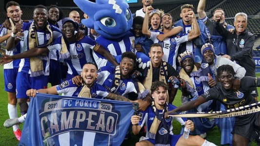 Los Palmeras siguen cruzando fronteras: ahora le pusieron ritmo al vestuario del Porto campeón