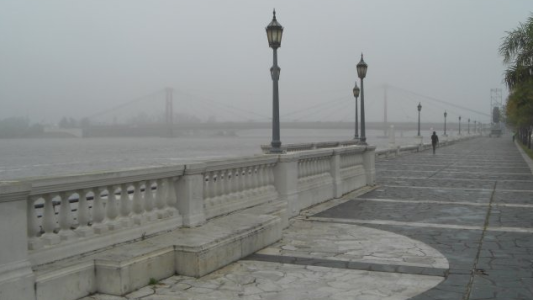 Martes con lloviznas intermitentes y cielo nublado