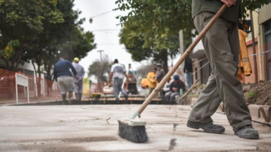 La Municipalidad avanza con trabajos de bacheo en distintos barrios