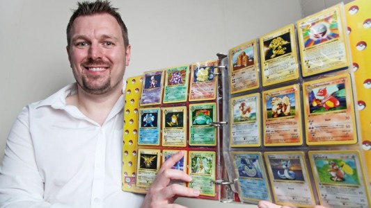 Subasta: hombre de 34 años descubre que sus cartas de Pokémon valen miles de dólares