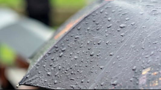 Jueves gris, con probabilidades de lloviznas y viento sur