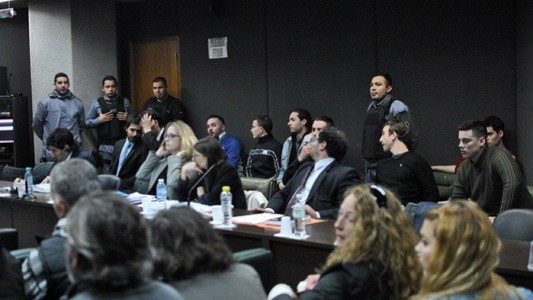 Tras cumplir dos terceras partes de su condena, excarcelaron a un joven integrante de una banda neonazi