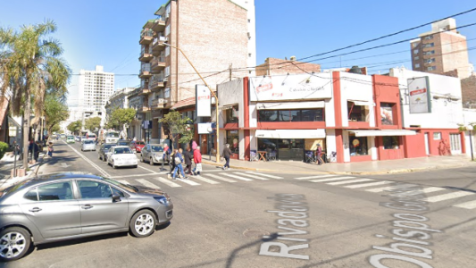 Un cuidacoches quedó internado y está grave luego de ser atacado