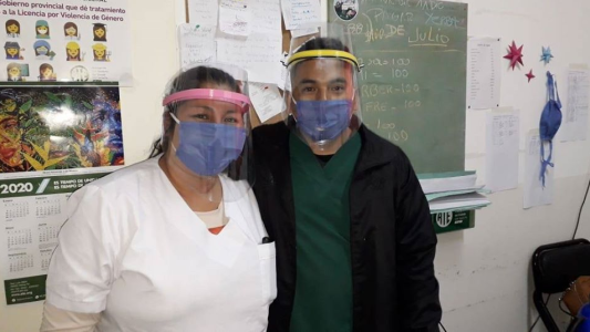 Continúa la entrega de suministros a enfermeros por parte del Colegio de Profesionales