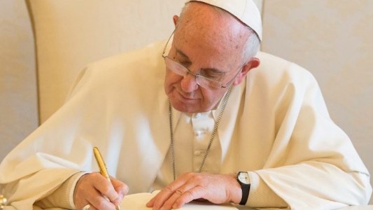 De puño y letra: el saludo del Papa Francisco a la Sala del Quemado del Hospital Cullen