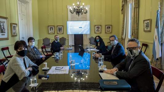 El Gobierno pone en marcha desde hoy "gabinetes temáticos" con eje en la recuperación económica