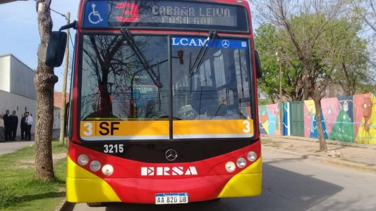 Un chofer de la línea 3 dio positivo de Covid-19 y aislaron a otros 15