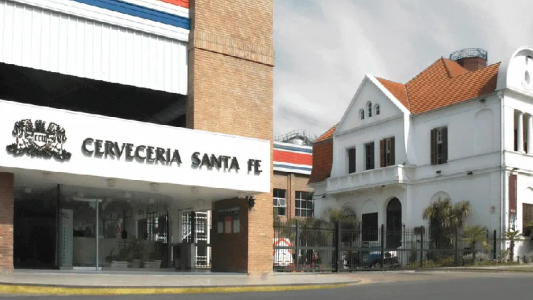 Confirmaron dos casos más de coronavirus en la cervecería Santa Fe