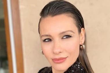 Pampita Ardohain confesó que tiene dislexia: "Leo todo y escribo todo al revés"