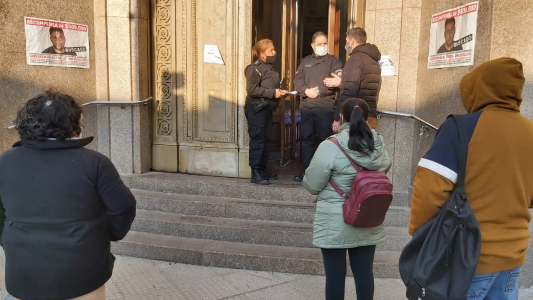 IFE 3: Banco Nación extiende el horario y hay dificultades para conseguir turno