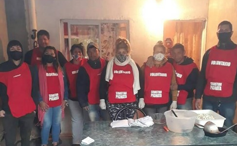 En Barrio 29 de abril “comparten esperanza” asistiendo a un centenar de personas