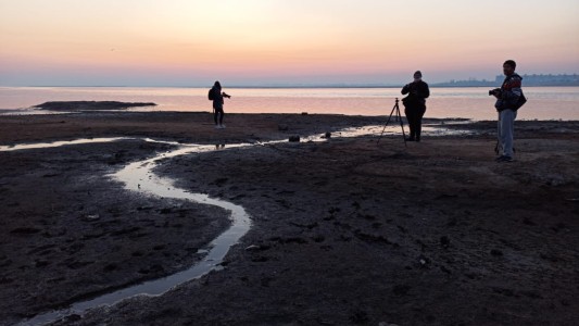 Bajó 72 kilos y como agradecimiento cruzó la Laguna Setúbal caminando