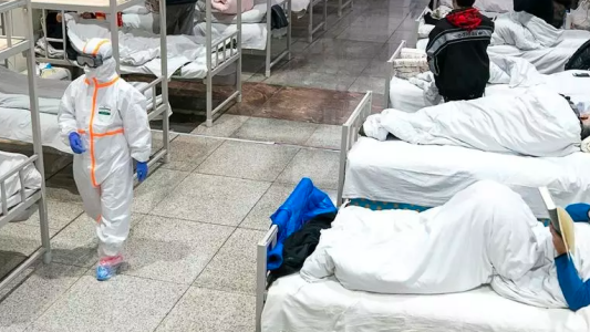 La mortalidad del coronavirus: creen que cada vez mueren menos pacientes de terapia intensiva