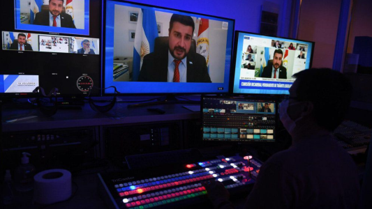 La Bicameral firmó el dictamen del DNU para congelar tarifas de telefonía móvil, internet y cable