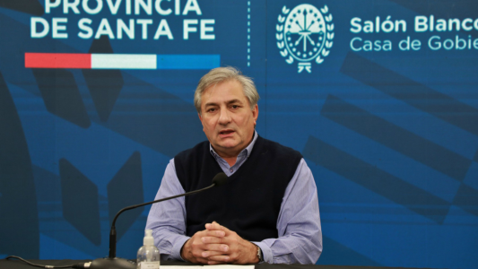 "Vamos a ir viendo el comportamiento social para profundizar o no las restricciones"