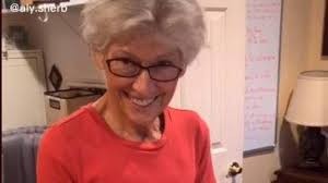 Video de TikTok: cómo quedó una hamburguesa con papas guardada de 1996 en un armario