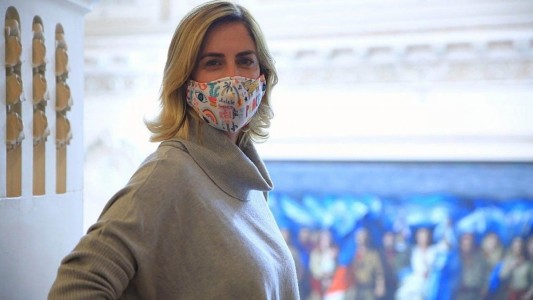 Tras dar positivo de Covid, la diputada Arcando pidió “no dejar pasar los síntomas”