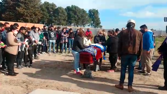 Dolor y emoción en el sepelio de Facundo Castro en Pedro Luro