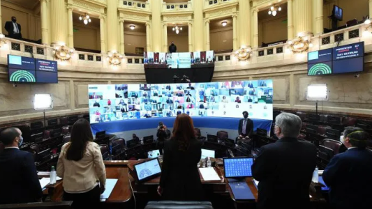 El senado ratificó el DNU que declara servicios esenciales a las telecomunicaciones