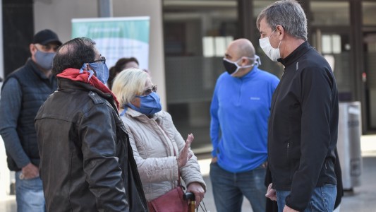 Jatón le habría solicitado a Perotti "no retroceder en esta etapa de la pandemia"