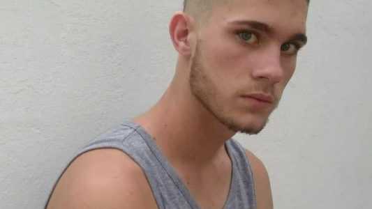 Sigue grave el chico de 19 años baleado por un policía en la puerta de su casa en Venado Tuerto